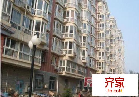 隆鵬公寓外景圖
