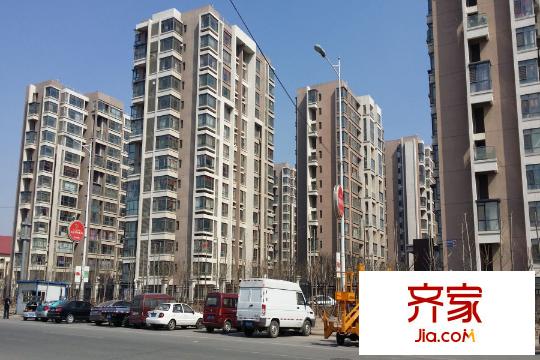 天房翠海紅山實(shí)景圖小區(qū)（2015-03）