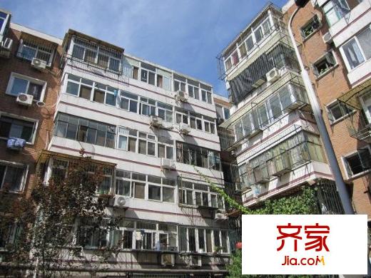 植園里外景圖