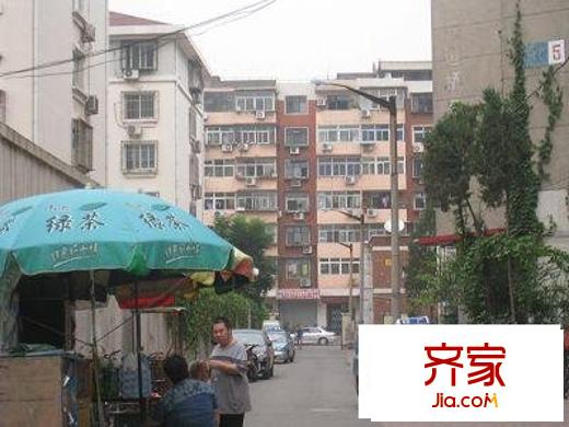 衛(wèi)安南里外景圖