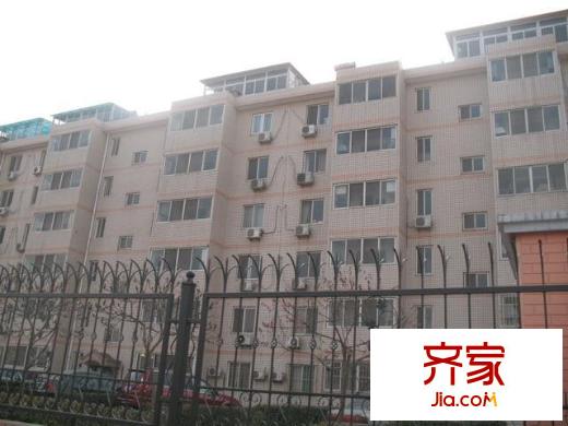 興云里外景圖