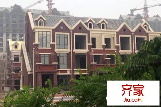 美域?yàn)懺沸^(qū)樓棟實(shí)景（2015-06）