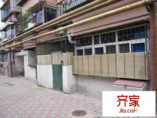 來福西里外景圖