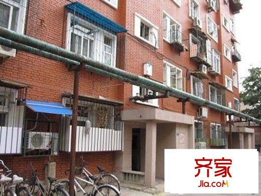 堤東里外景圖