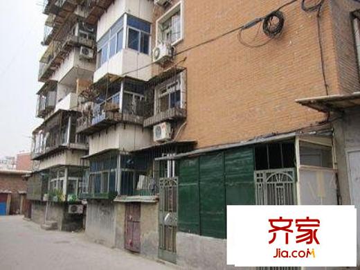 陽城里外景圖