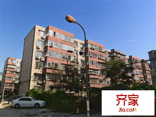 藍(lán)天樓小區(qū)外景圖 