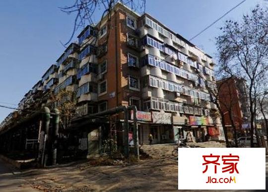 春廈里外景圖