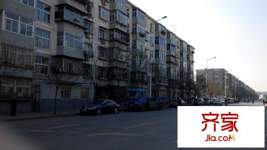 建湖里外景圖