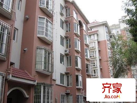 金云里外景圖