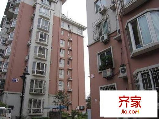 金云里外景圖