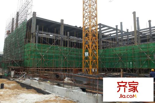 唐城壹號工程塔吊（2015-6-24）