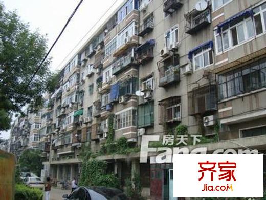 臥龍南里外景圖