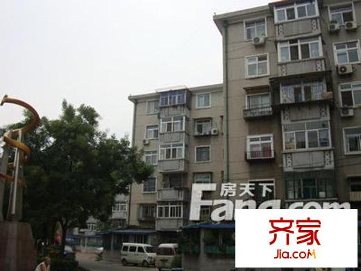 臥龍南里外景圖