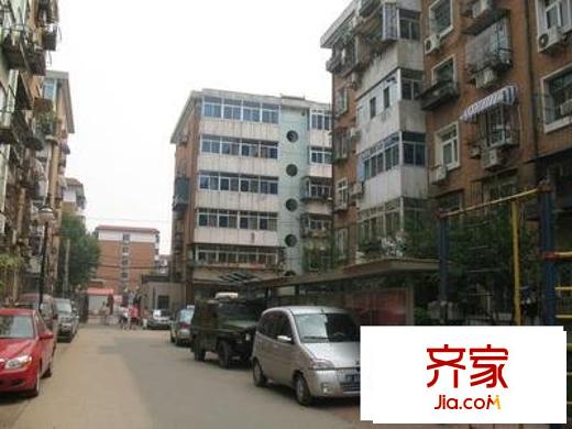 春艷里外景圖
