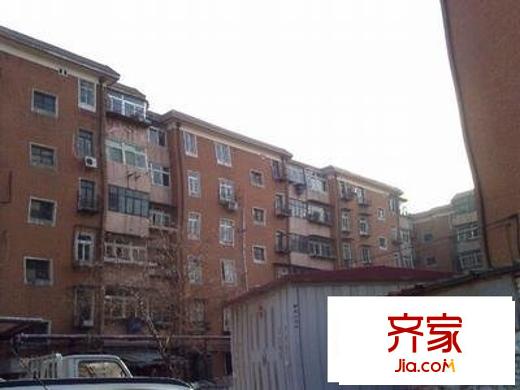 普天里外景圖