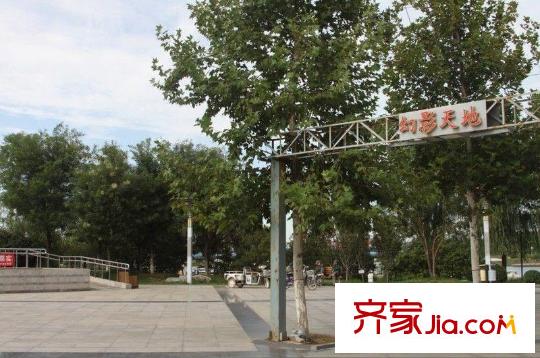 鳳凰湖畔周邊配套-青龍湖
