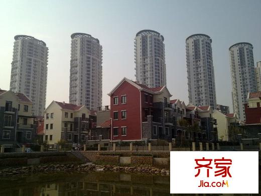 江勝天鵝湖外景圖