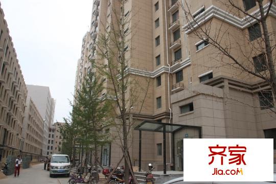 萬(wàn)都國(guó)際小區(qū)內(nèi)部實(shí)景（2014-06-19）