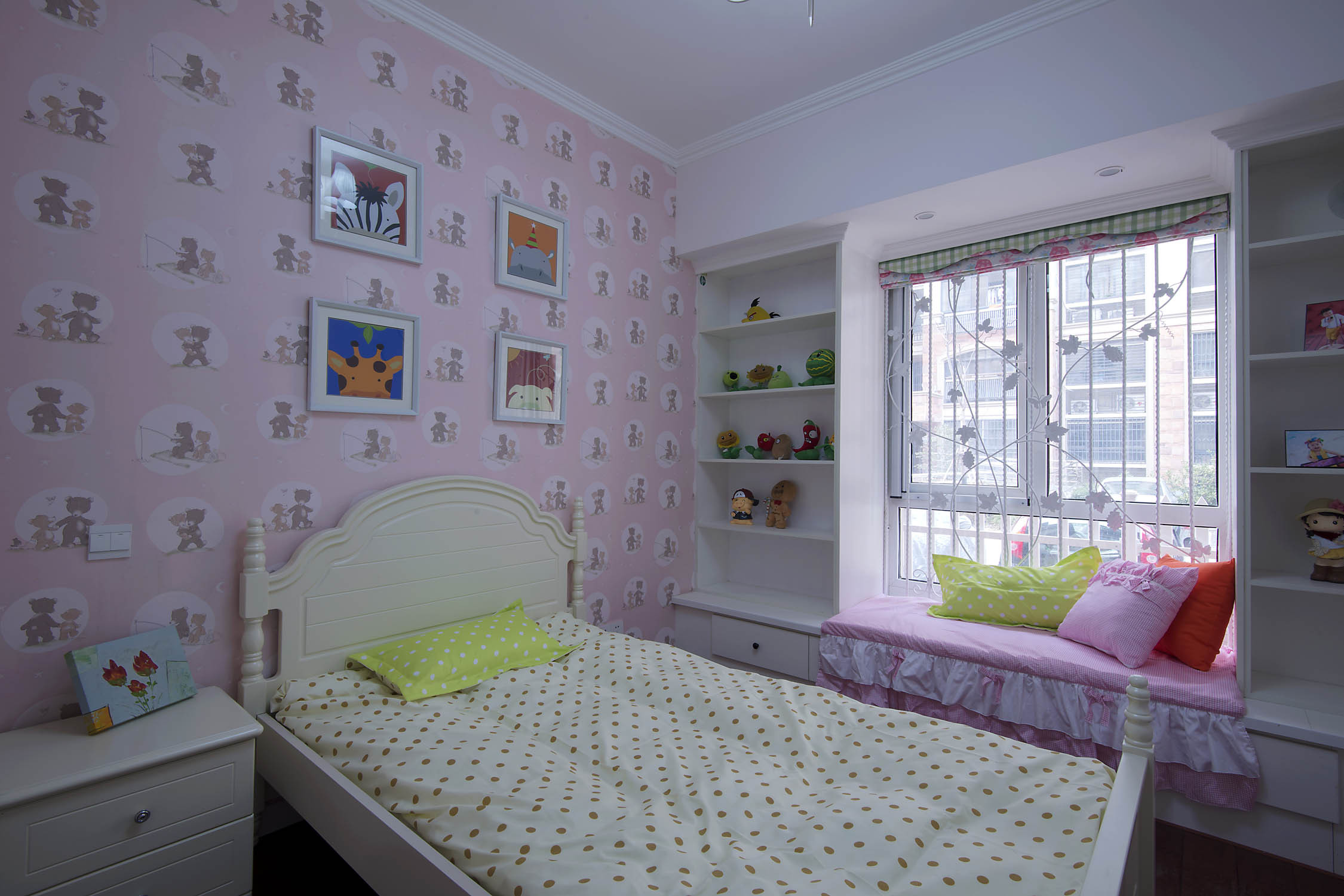 三居室装修,15-20万装修,140平米以上装修,儿童房,壁纸,飘窗,卧室背景墙,粉色,混搭风格