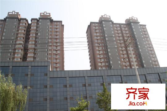 榮域工程最沿街（2015-07-20）
