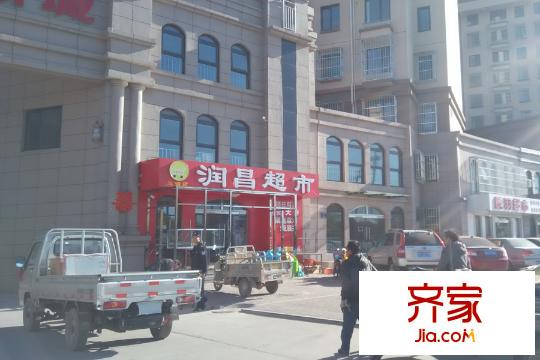 大悅新城小區(qū)主入口（2015-11-3）
