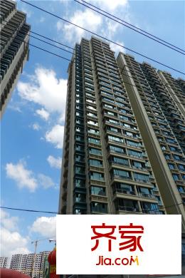 唐山恒大華府小區(qū)樓棟遠景（2015-09-16）