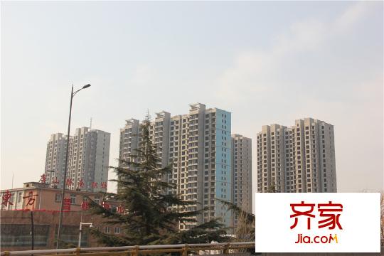 水岸東方小區(qū)工程進(jìn)展（2015-03-12）