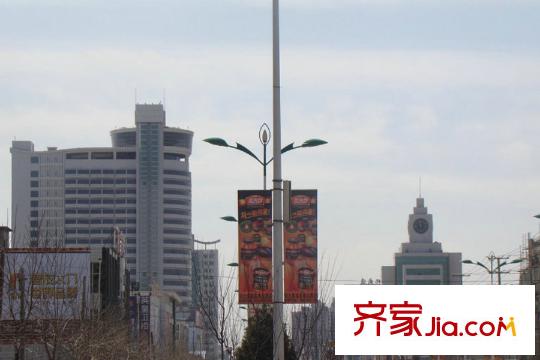 依水名園項(xiàng)目附近的郵政大樓