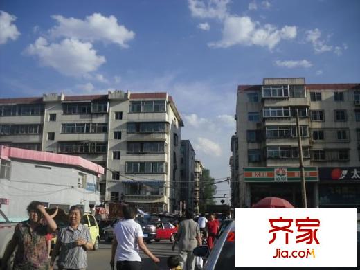 龍騰小區(qū)外景圖 