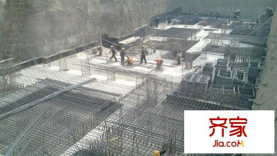 龍城佳苑實景圖地下車庫（2011.05）