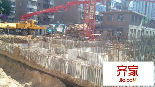 龍城佳苑實景圖澆注水泥（2011.05）