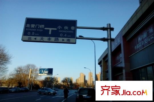 盛運(yùn)大廈周邊路牌