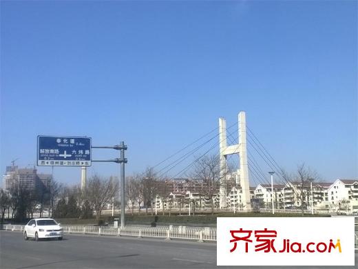 泰悅豪庭周邊配套交通路牌