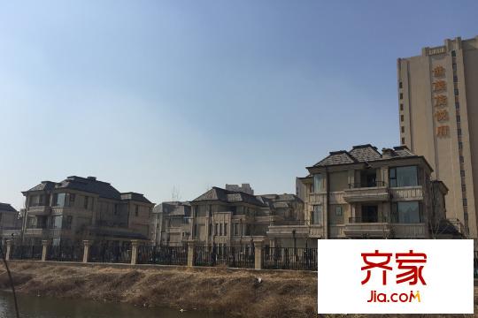 世茂薇瑯墅工程進(jìn)度（2015-3）