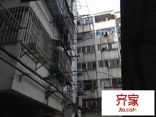 登隆巷小區(qū)外景圖