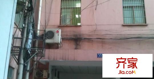 鐘阜大廈外景圖