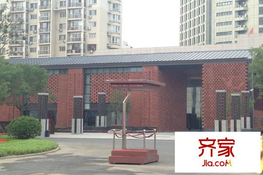 融創(chuàng)中心售樓處（2015-7）