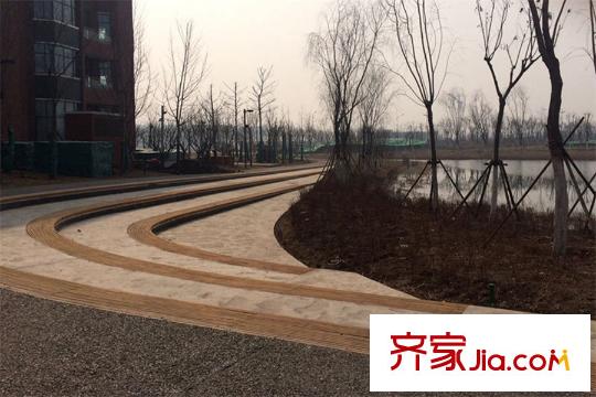 新梅江錦秀里周邊臨近的衛(wèi)津河公園
