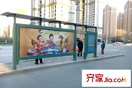 惠靈頓國(guó)際社區(qū)周邊西馬路公交站