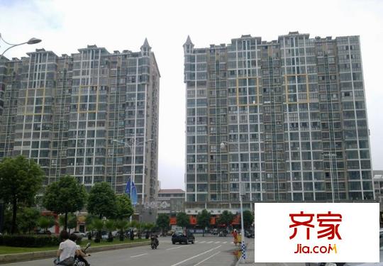 長(zhǎng)山碧水外景圖 
