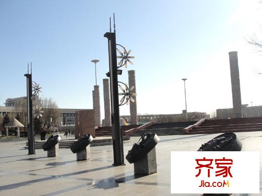 奧特錦鴻嘉苑外景圖東行500米人民廣場（2010.12.09）