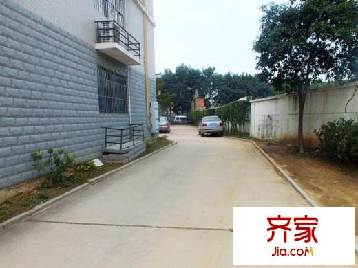 溫馨家園