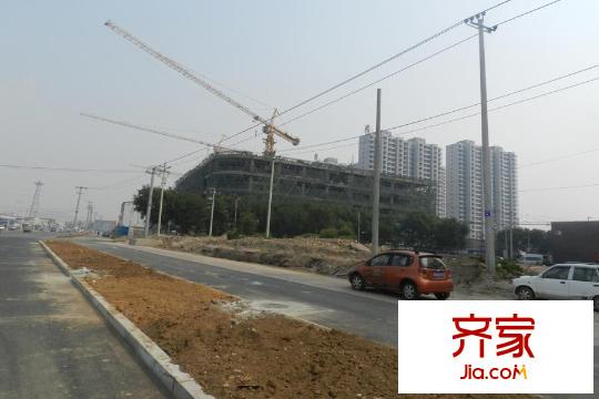 大業(yè)時代廣場?唐山義烏國際商貿(mào)城工程進展遠景圖（2014-9-16）
