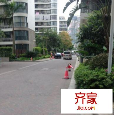 融鳳江濱外景圖 