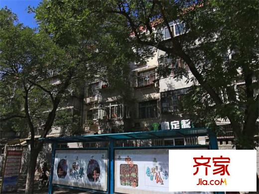 礦院樓外景圖 