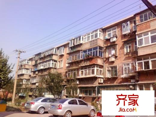 偏坡鐵路樓外景圖 