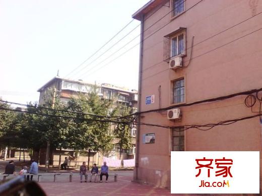 偏坡鐵路樓外景圖 