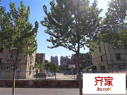 煤研里外景圖 