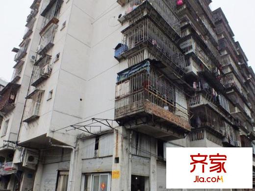 中選新村外景圖 