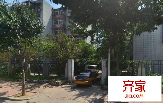 煤醫(yī)里外景圖 